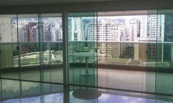 Imagem: Apartamento com varanda e linda vista no