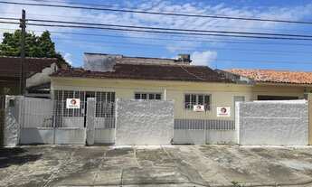 Imagem: Casa à venda com quatro (04) quartos no