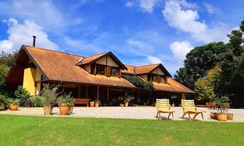 Imagem 2: Casa para venda com 640 metros quadrados com 4 quartos em Vila Matilde - Campos do Jordão