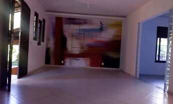 Imagem 2: CASA - PENDOTIBA - 3 salas, 2 varandas, 4 quartos sendo 1 suíte, DCE, piscina, churrasquei