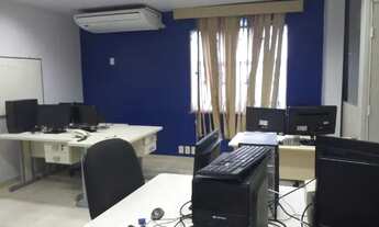 Imagem 3: Prédio de 2 andares em Padre Miguel para estabelecimento comercial ou domiciliar