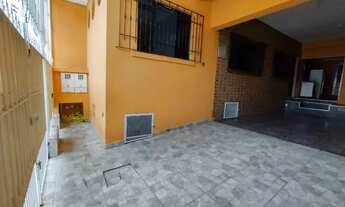 Imagem 2: Casa com 2 quartos, sala, cozinha, banheiro, 1 vaga coberta - Zona Sul