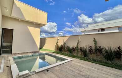 Imagem 2: Casa térrea 176 m com 3 suítes com piscina