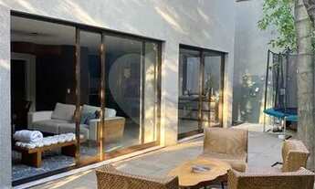 Imagem 2: Casa em condomínio à venda na Gr. Julieta. 4 suítes, 3 vagas lado do Parque Severo Gomes