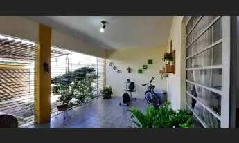 Imagem 2: Casa / Padrão - Madalena - Venda - Residencial