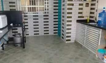 Imagem 7: Casa e ponto comercial na Tupi perto da praia