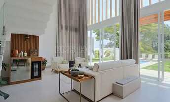 Imagem 6: Casa para Venda em Cotia, Granja Viana, 5 dormitórios, 5 suítes, 7 banheiros, 8 vagas