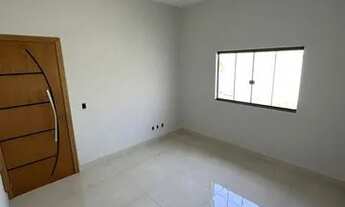 Imagem 7: VENDE-SE CASA 2 QUARTOS 1 SUÍTE. Casa de Rua com 2 Quarto(s) e 1 banheiro(s) à Venda, 100