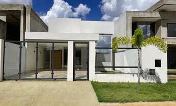 Imagem 3: Casa de condomínio térrea para venda possui 300 metros quadrados com 4 quartos