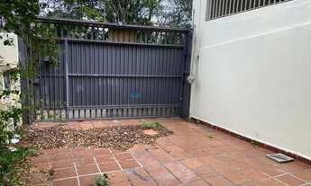 Imagem 3: Sobrado próximo ao metrô