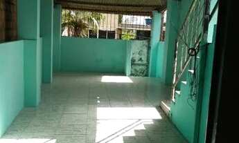 Imagem 4: Alugo casa com 2 quartos e 2 banheiros e varanda grande