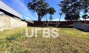 Imagem 2: Lote de 401,70m2 no Condomínio Lago Verde