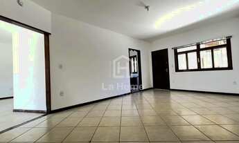 Imagem 5: Casa em condomínio fechado com 03 quartos sendo uma suíte para locação, Bairro Vorstadt