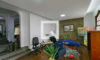 Imagem 2: Casa à Venda - Sagrada Família, 4 Quartos, 600 m2