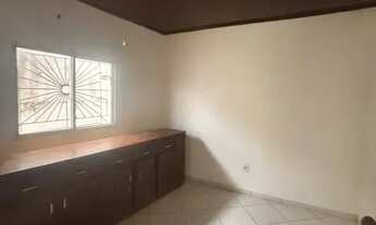 Imagem 7: VENDO CASA COM 04 QTOS COM PISCINA - DOM PEDRO 2