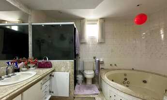 Imagem 7: Imóvel para venda tem 237 metros quadrados com 4 quartos em Nova Suiça - Goiânia - GO