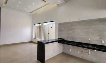 Imagem 7: Casa com piscina no Residencial Marilia em Senador Canedo