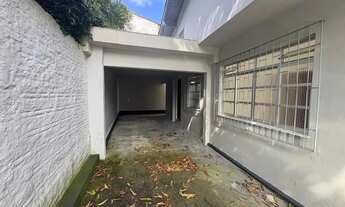 Imagem 6: Casa com viabilidade comercial e residencial, com 107 m² de área construída, localizada de