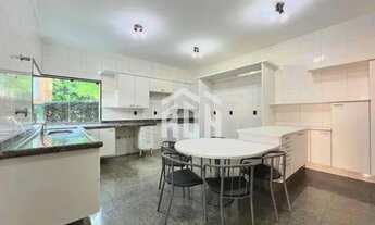 Imagem 6: Elegante Residência para Locação no Residencial Tamboré 2