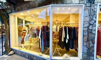 Imagem 4: À venda: Galeria com 7 lojas locadas e casa com piscina na Rua das Pedras, Armação dos Búz