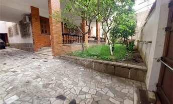 Imagem 3: Casa à venda ou para alugar com 8 quartos, sendo 4 suítes, em Tijuca, Rio de Janeiro - RJ