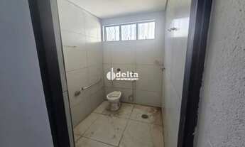 Imagem 7: Galpão disponível para venda no bairro Daniel Fonseca em Uberlândia-MG