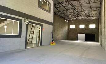 Imagem 3: Galpão/Depósito/Armazém para aluguel possui 320 metros quadrados