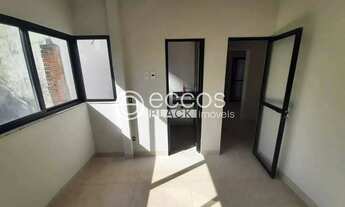 Imagem 7: Apartamento para aluguel, 2 quartos, 1 suíte, 1 vaga, Umuarama - Uberlândia/MG