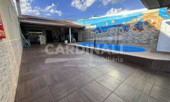 Imagem: Área de lazer com 01 quarto, 02 banheiros