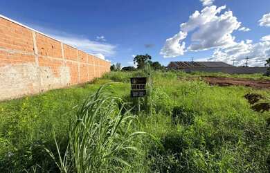 Imagem: Vendo Terreno Escriturado no Bairro Jardim