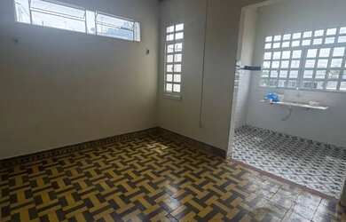 Imagem 2: /Casa Comercial ou Residencial na Praça 14