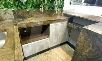 Imagem: Salão comercial no Horto Florestal, composta