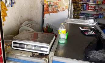 Imagem 3: Aluga-se ponto comercial , ja com equipamento !