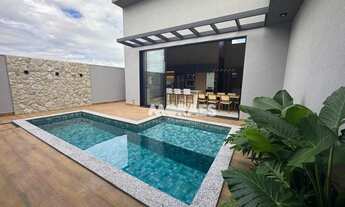 Imagem 4: Casa em Condomínio Fechado com 3 suítes, 2 vagas, à venda, a/c 180 m² por R$ 1.350.000 - R