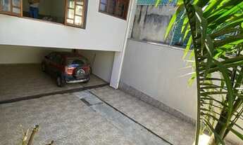 Imagem 2: Casa para venda possui 400 metros quadrados com 3 quartos em Jardim da Cidade - Betim - Mi