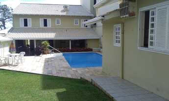 Imagem: Casa Frente Mar em Cabeçudas com piscina