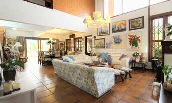 Imagem 4: Sobrado diferenciado muito bem construído localizado no coração de Xangri-Lá, bem próximo