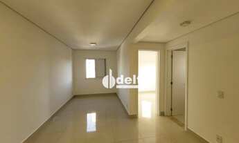 Imagem 12: Cobertura com 3 dormitórios para alugar, 160 m² por R$ 3.200,00/mês - Tubalina - Uberlândi