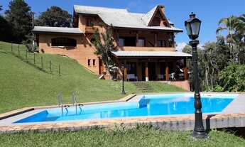 Imagem: Casa de condomínio em Serra da Cantareira