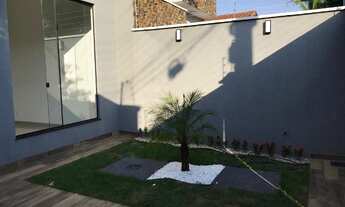 Imagem 2: Casa Com Requinte e Sofisticação, 03 Quartos Sendo 01 Suíte Parque das Flores