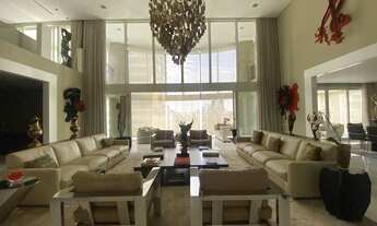 Imagem 4: Alugo MOBILIADO indissimo apto com 4 amplas suites e 7vagas de garagem no melhor do Itaim