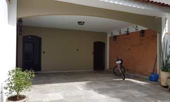 Imagem 3: Sobrado para venda possui 450 metros quadrados com 4 quartos em Ponta da Praia - Santos