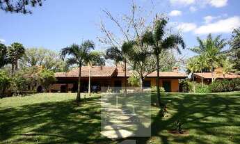 Imagem: Casa de Campo com Charme e Elegância! voltada