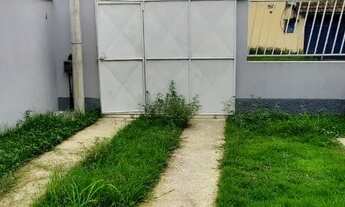 Imagem: Casa frente de rua, independente com quintal