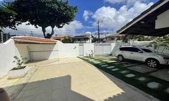 Imagem: Casa em Villas do Atlântico, 400 m2, 4/4