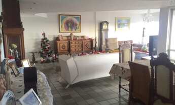 Imagem 3: Apartamento de 300 metros quadrados no bairro Casa Forte com 4 quartos