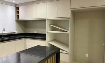 Imagem 7: Apartamento para venda possui 240 metros quadrados com 4 quartos