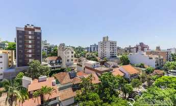 Imagem 2: Apartamento para venda possui 96 metros quadrados com 3 quartos em São João - Porto Alegre