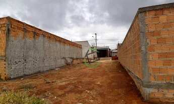 Imagem: Terreno à venda, 301 m² por R$ 90.000,00