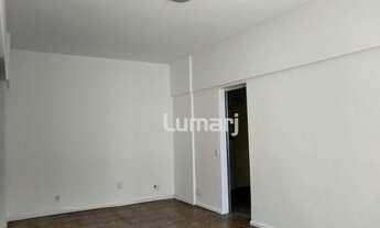 Imagem 5: Apartamento com 2 dormitórios e 2 banheiros em frente a Praia de Icaraí